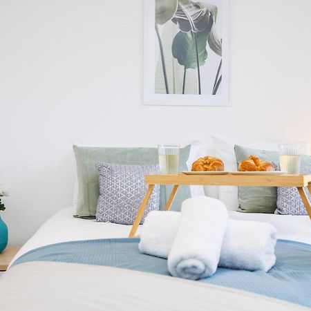 Cresta House - Modern Apartments Лутън Екстериор снимка