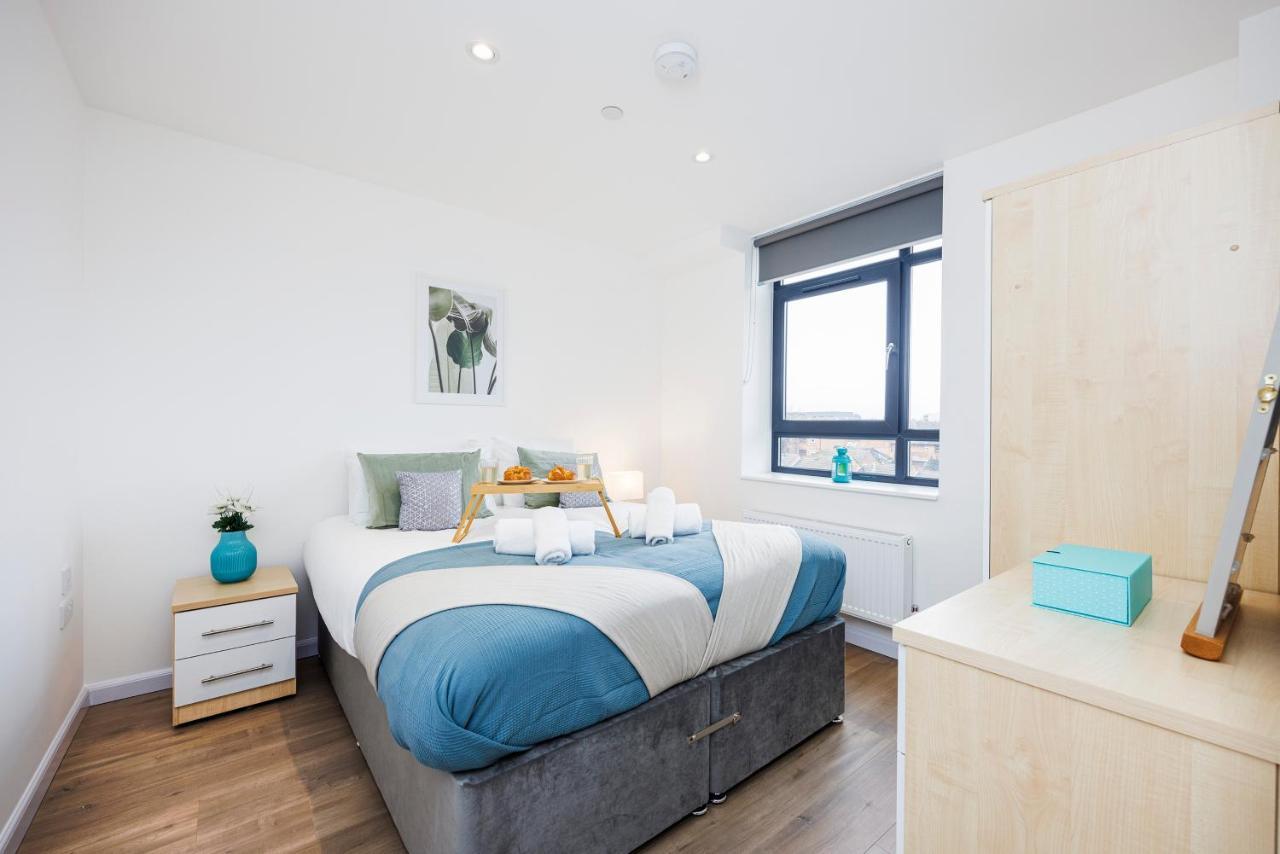 Cresta House - Modern Apartments Лутън Екстериор снимка