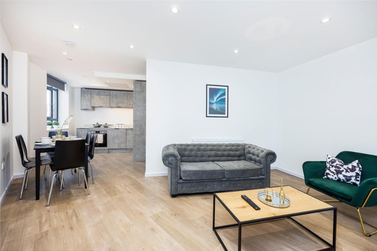 Cresta House - Modern Apartments Лутън Екстериор снимка