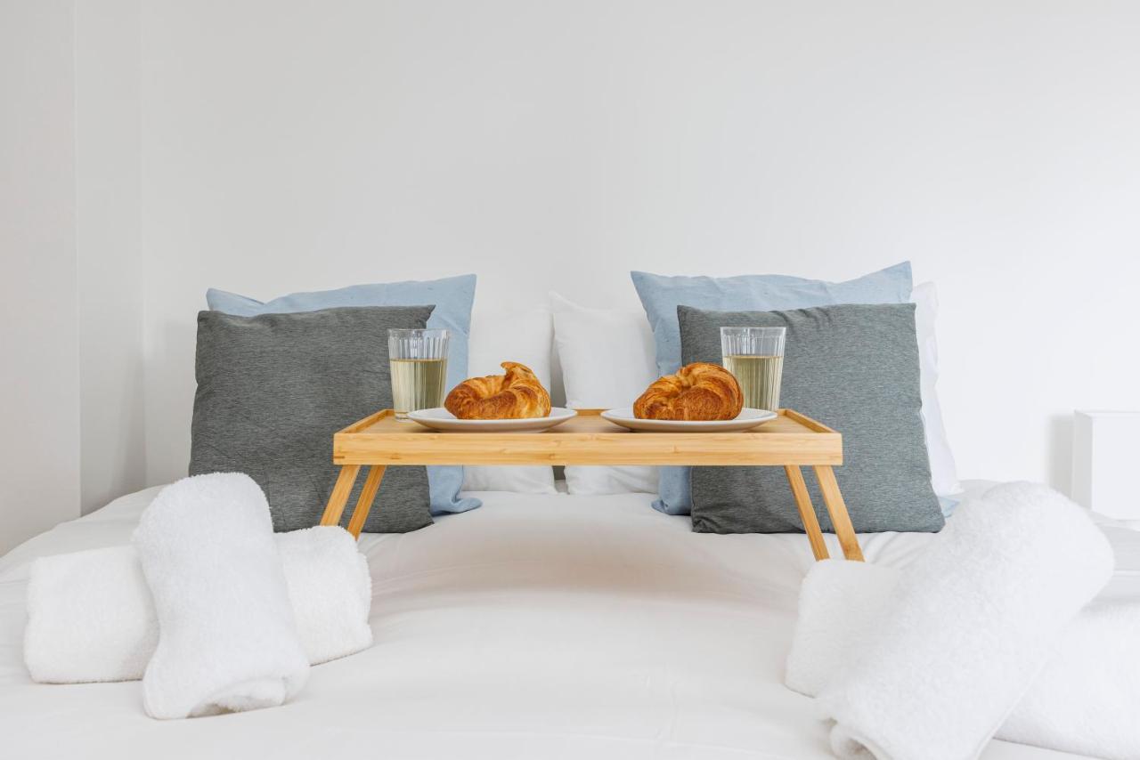 Cresta House - Modern Apartments Лутън Екстериор снимка